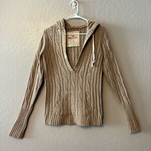 Hollister Y2K beige cable knit hooded deep v-neck rabbit hair sweater large